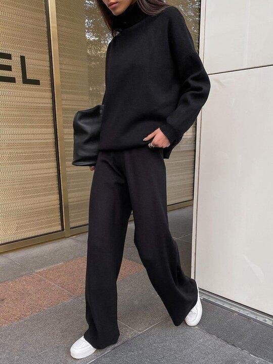 Veron Knitted Casual Suit