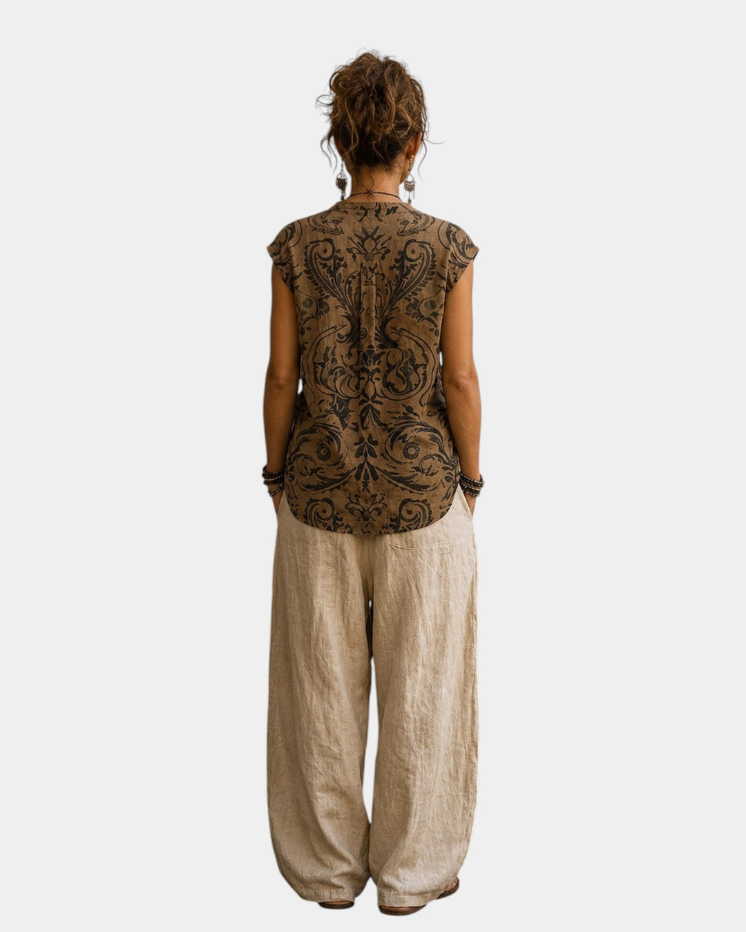 Roxia | Three-Piece Minimalist Set