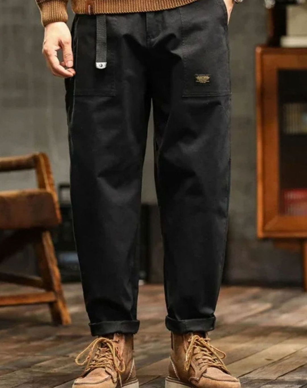 Men's Classic Straight-Fit Vintage-Inspired Cargo Pants - Black