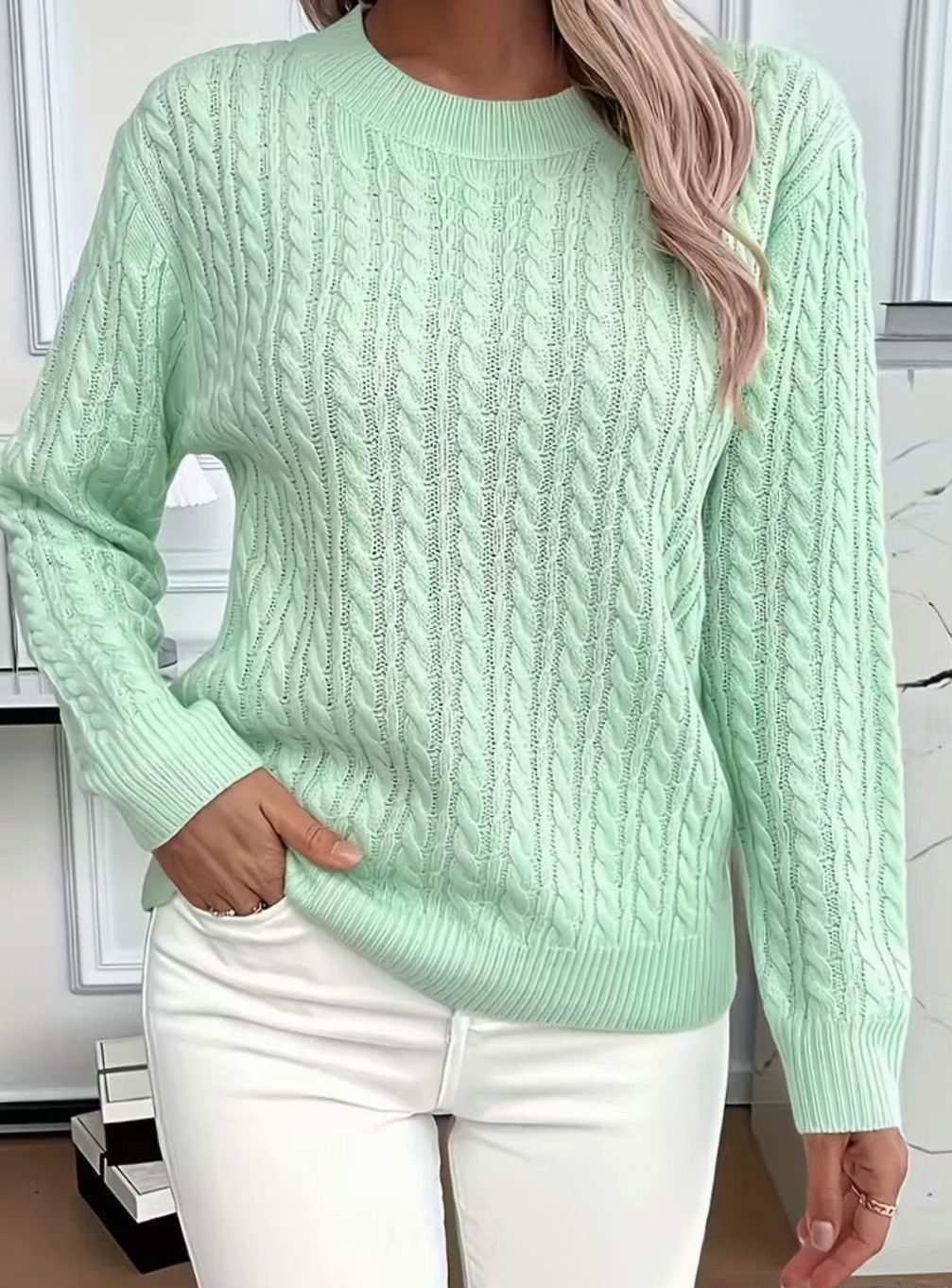 Women's Comfortable Cable-Knit Crewneck Sweater - Green