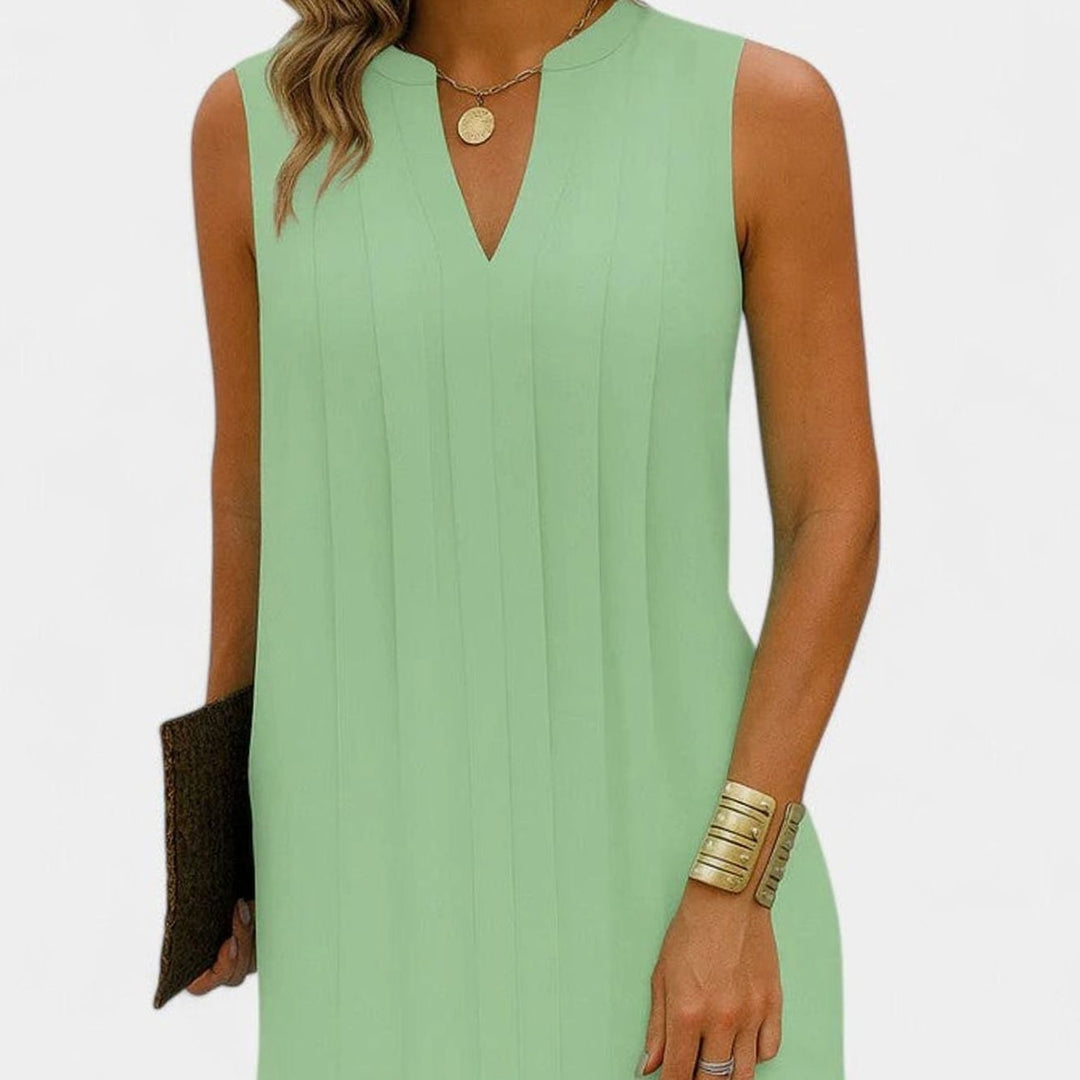 Women's Flattering V-Neck Pleated Sleeveless Midi Dress - Green