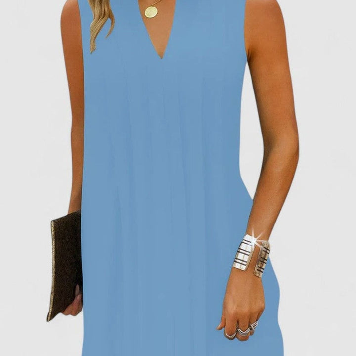 Women's Flattering V-Neck Pleated Sleeveless Midi Dress