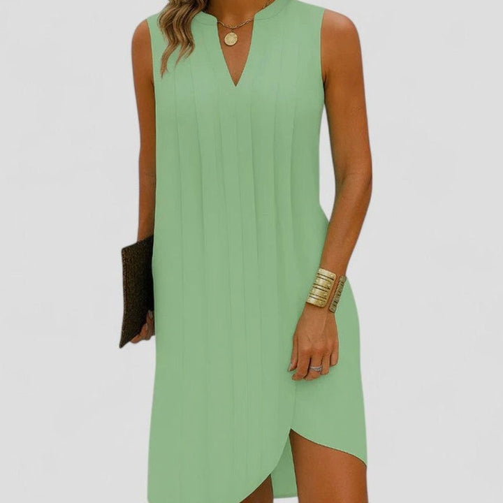 Women's Flattering V-Neck Pleated Sleeveless Midi Dress