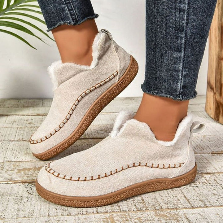 Women's Fleece-Lined Slip-On Moccasin Loafers - White