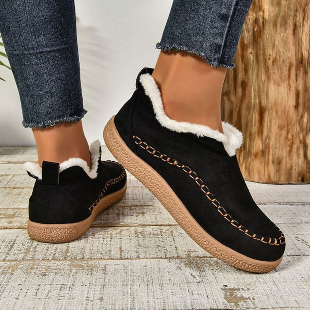 Women's Fleece-Lined Slip-On Moccasin Loafers - Black