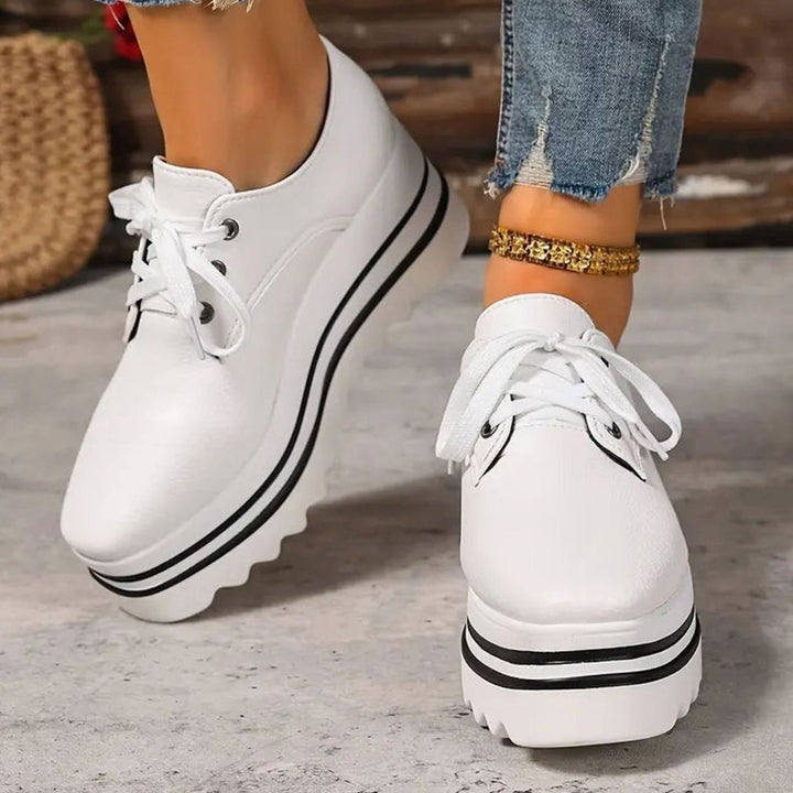 Women's Lace-Up Platform Oxford Sneakers Striped Sole