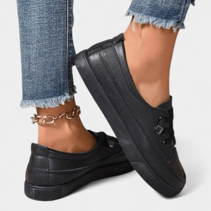 Women's Orthopedic Lace-Up Low-Top Cushioned Sneakers