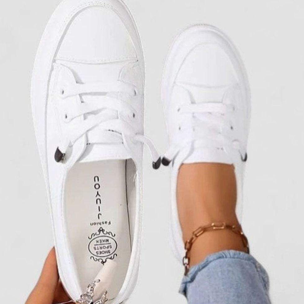 Women's Orthopedic Lace-Up Low-Top Cushioned Sneakers