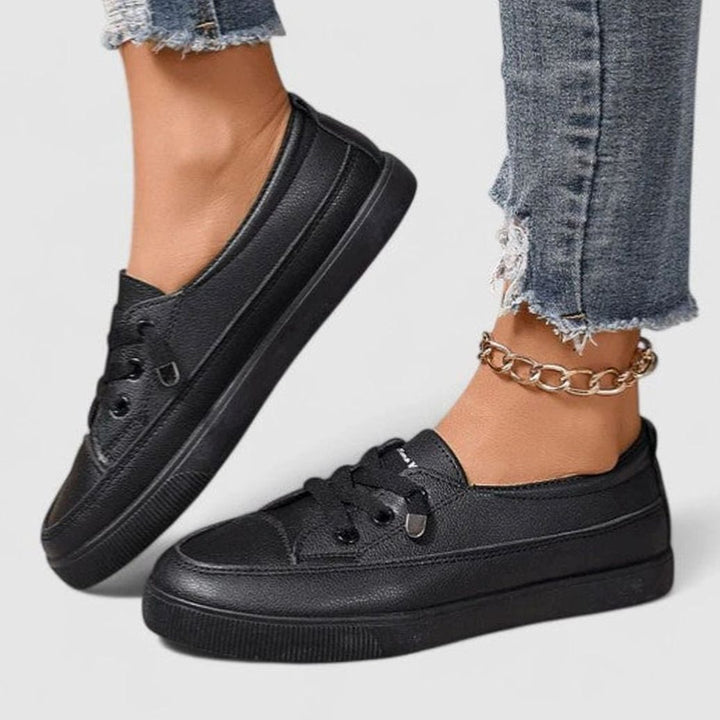 Women's Orthopedic Lace-Up Low-Top Cushioned Sneakers