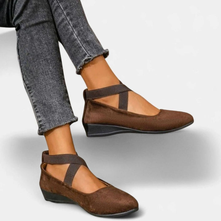 Women's Orthopedic Shoes Suede Cross-Strap Cushioned Flats - Brown