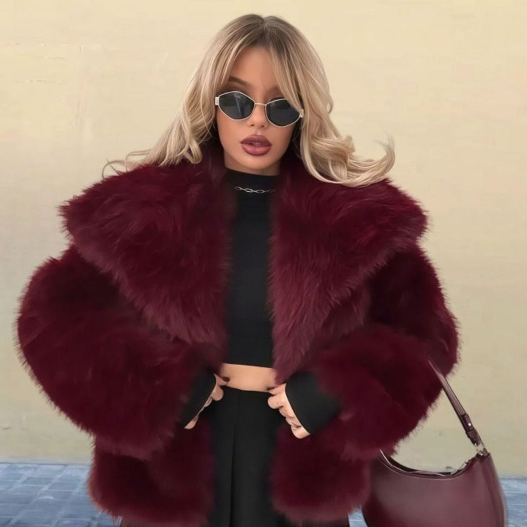 Women's Oversized Lapel Cropped Faux Fur Coat - Burgundy