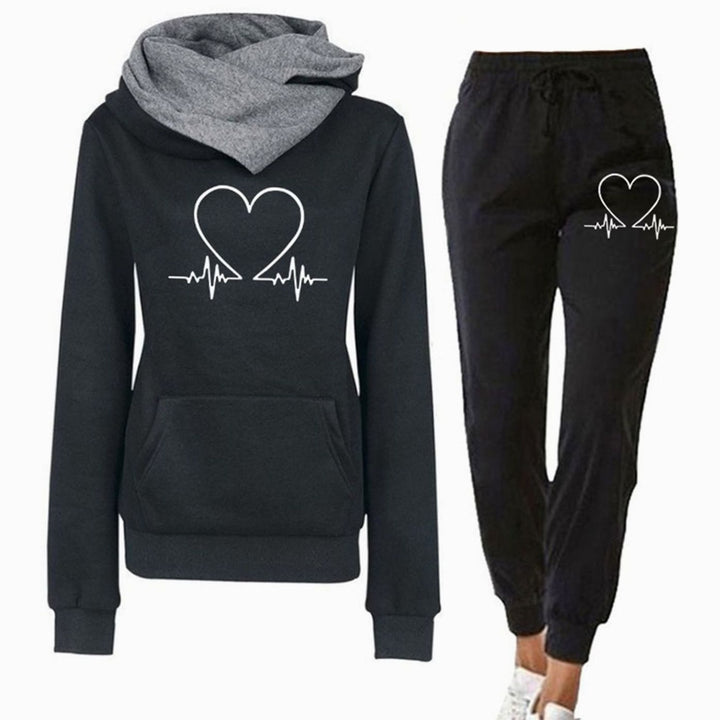 Women's Relaxed-Fit Heart-Print Two-Piece Tracksuit Hoodie Jogger Set - Black