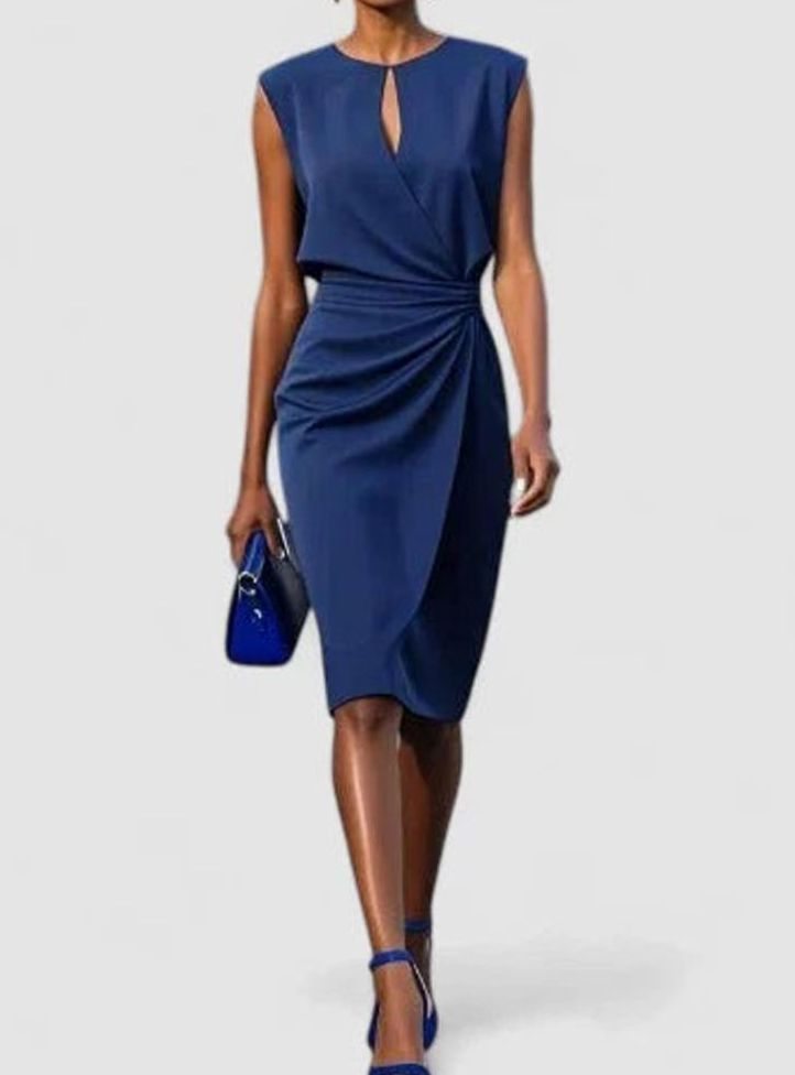 Women's Solid Color Dress Sleeveless Keyhole Ruched Midi Sheath - Navy Blue