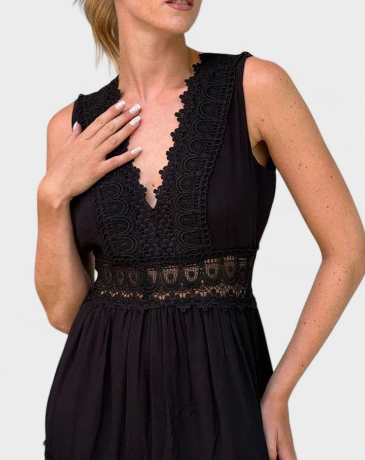 Women's V-Neck Sleeveless Crochet Lace Tiered Midi Dress - Black