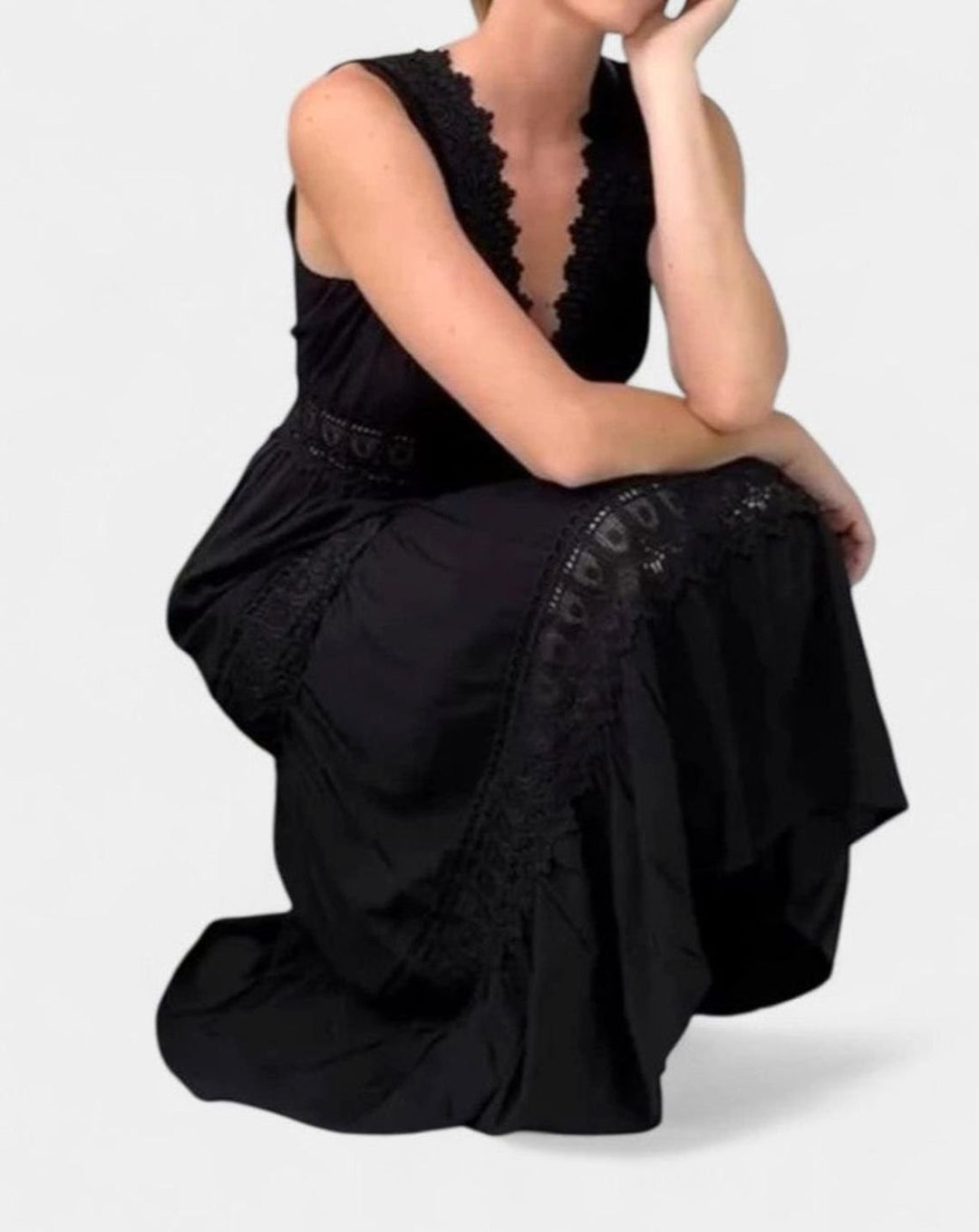 Women's V-Neck Sleeveless Crochet Lace Tiered Midi Dress