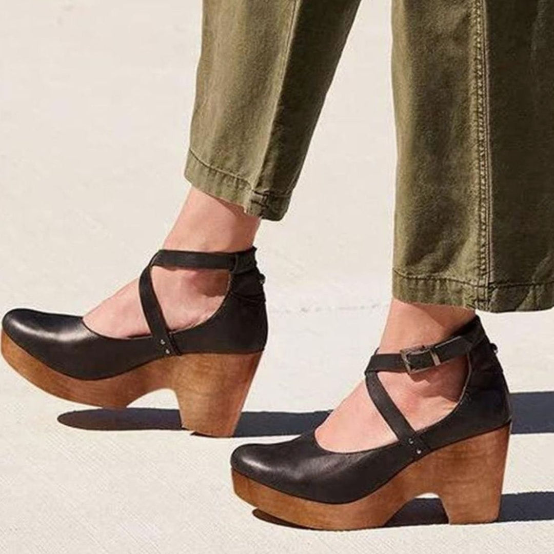 Women's Vintage Cross-Strap Chunky Wooden Heel Mary Jane Pumps - Black