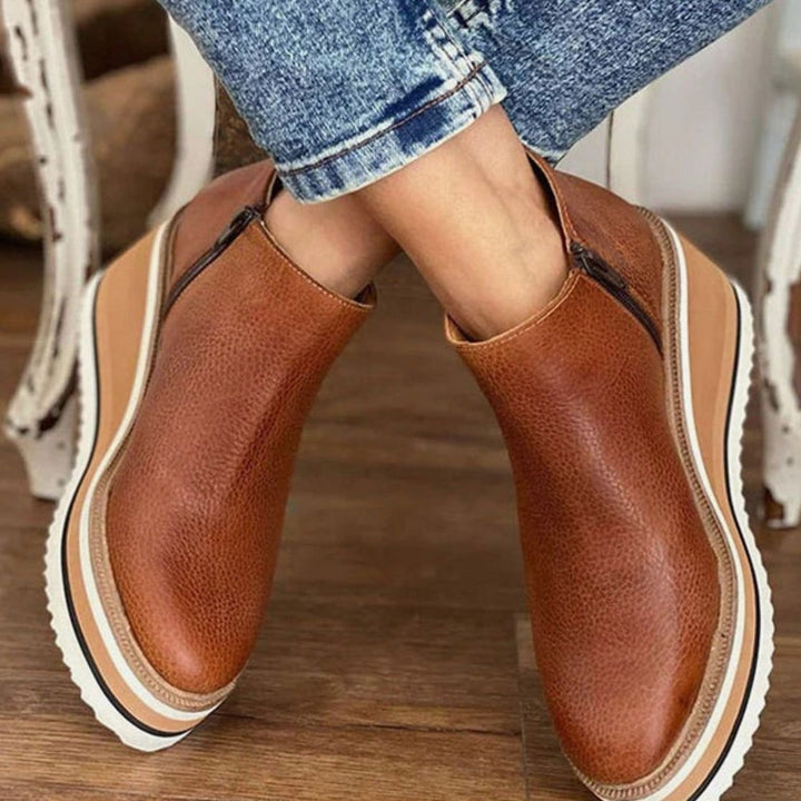 Women's Wedge Platform Side-Zip Ankle Boots - Brown
